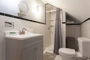 Fair Lawn 1bedrm apt, wi-fi, TV, kitch, parking, ent - Image 5