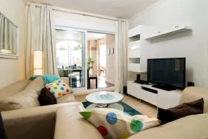 3 Bed, 2 Pools, Private Jacuzzi in Mijas! - Image 3