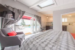 Private Poolside Cabana - Image 3