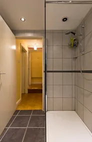 Byrne’s S/C grd fl flat £95 a night + Airbnb fees - Image 3