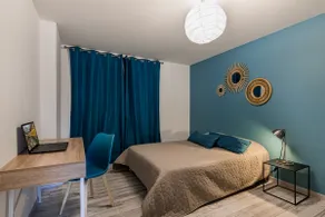 3 Bedrooms, Comfort 6 people / Train station & Tram Ideal for professionals - Image 5
