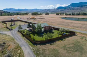 YELLOWSTONE VALLEY VAC LODGE/POOL/SAUNA/SLEEP 26 - Image 3