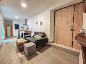 Suite on Nazari Street - Image 3