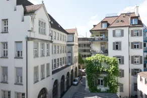 Paradeplatz Apartment by Airhome - Image 4