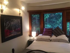 Quaint private Kitsilano Suite, Beach 18 min walk! - Image 4
