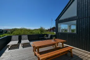 Beautiful cottage in Lakolk - Image 4