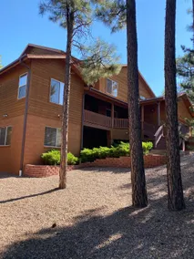 Lazy Bear Lodge 20 guests🌲🐻🌲 Walk to Woodland Lake - Image 5