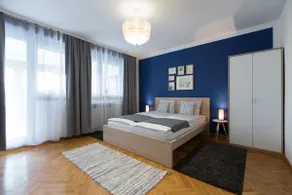 Spacious city apartment with private GARDEN - Image 5