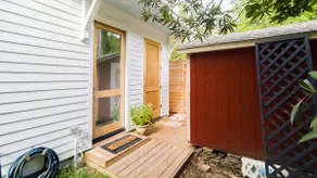 Walkable Historic Heights New Garage Apartment - Image 2