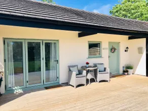Honeysuckle, Wolds Cottage with Hot Tub, Walesby - Image 4