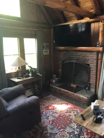 Charming log cabin w/ fireplace in Stowe village - Image 5