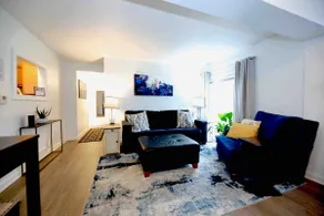 Quaint Bungalow/Sleeps 4/Close to Downtown - Image 2