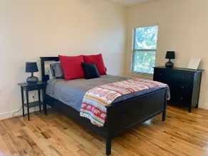 Lilly Pad Apartment in the Historic M Streets Area - Image 3
