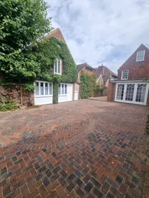 Beautifully developed historic stables, high spec - Image 3
