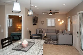 Gorgeous 1 Bedroom Guest House - All Amenities!!! - Image 3
