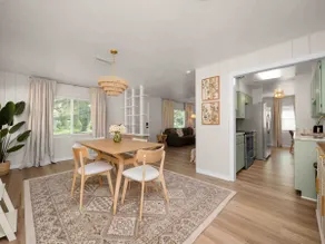 Charming Home Close to Downtown, Fully Renovated - Image 4