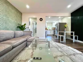 Golden Downey Designer Abode - Poolside Suite - Image 4