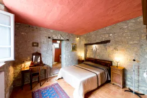 Il Granaio, Villa for 6 people with heated jacuzzi and pool in the garden - Image 4
