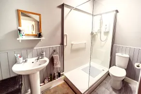 Butler's Apartment. Flat 5, Dalmore House, Helensburgh, Scotland G84 8JP - Image 4
