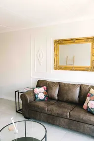 Bright and airy Parisian Gem close to the beach - Image 2