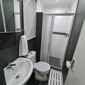 Vusi's Guest House - Image 5