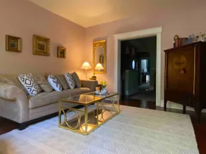 Garden Terrace Apartment - Image 4