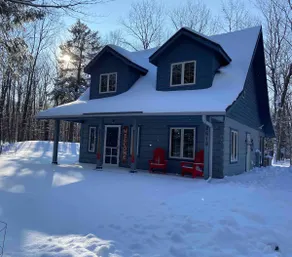 Door County-Cozy Cabin nestled in The Woods, and Close to all DC has to offer! - Image 5