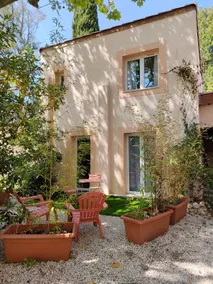 Self-contained studio near calanques Cassis Aix Marseille - Image 3