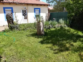 Country house with garden and barbecue next to León - Image 4