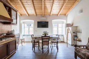 Apartment Le Tre Sirene, in the old town - Image 2