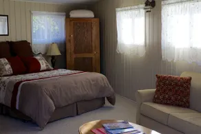 Garden Studio Guesthouse - Image 3