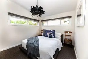 Luxurious & Spacious Apartment, 1-Min Walk to town - Image 3