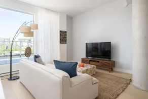 2 BR spectacular penthouse, terrace, Griffintown - Image 4