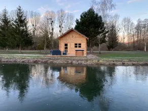 Chalet with private outdoor hot tub and pond - Image 2