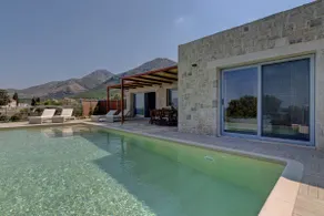 Seaside Villa Sfinari – Steps from the Beach - Image 4