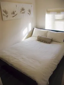 ⭐Romford Modern 1 Bed ❤️With WIFi📶✅ - Image 2