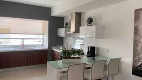 Luxurious Apartment on the 17th Floor - Image 2