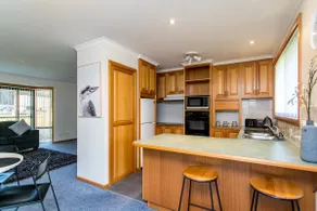 Acton Park Holiday Units - Image 2