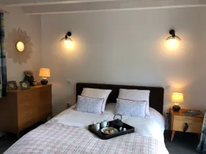 Detached house 1 bedroom, 1 bathroom, large enclosed garden and terrace - Image 2