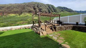 Premium home with stunning ocean & mountain views - Image 5