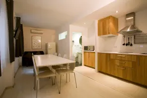 EXCLUSIVE USE House in the City Center/Beach - Image 4