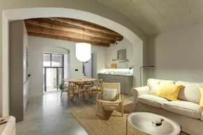 Apartment in an 18th century house - Image 2