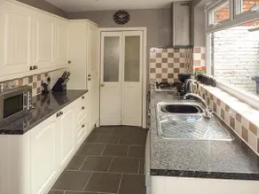 Bannister Cottage - Image 4