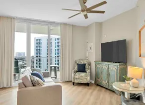 Eat. Swim. Play. Beautiful Palms Unit + View! - Image 2