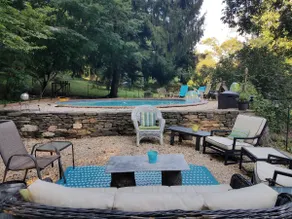 Newly Renovated Chester Springs Guesthouse - Image 5