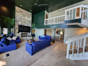 **5 BR**STEPS AWAY FROM H. TOAD'S AND SHADY GATOR! - Image 4