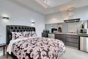 Central Hobart Glebe Studio Apartment+free carpark - Image 2