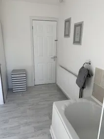 Bentley House - Image 4
