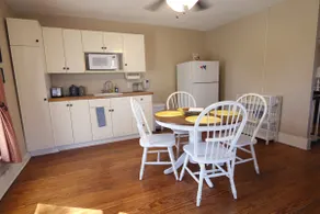 Sterle Historical Home-3 Bedroom Apartment - Image 5