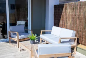 Apartment with large terrace 4 minutes from the beach - Image 2